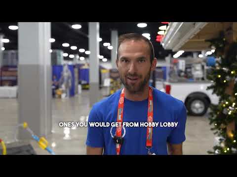 Christmas wreath with ornaments Cdl