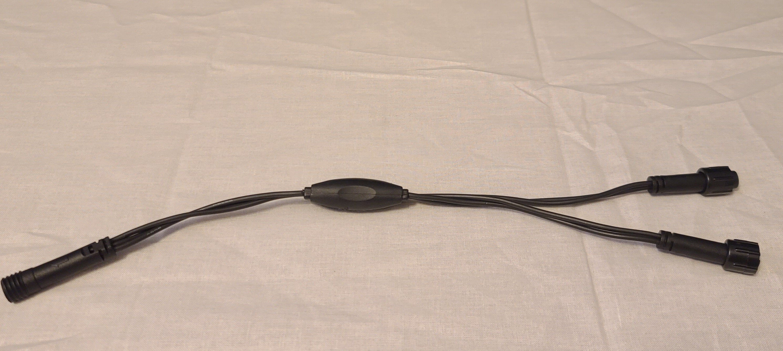 Twinkly Pro, Generation 2, 2-way splitter, Christmas Light Contractors