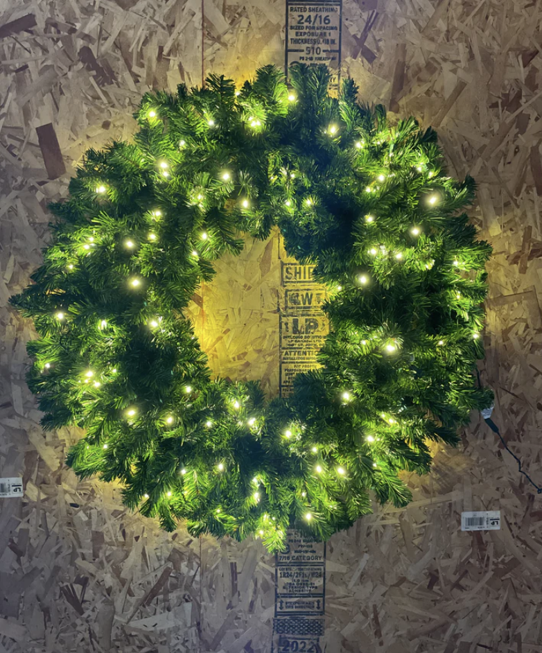How to Decorate a Stunning 60 Inch Wreath
