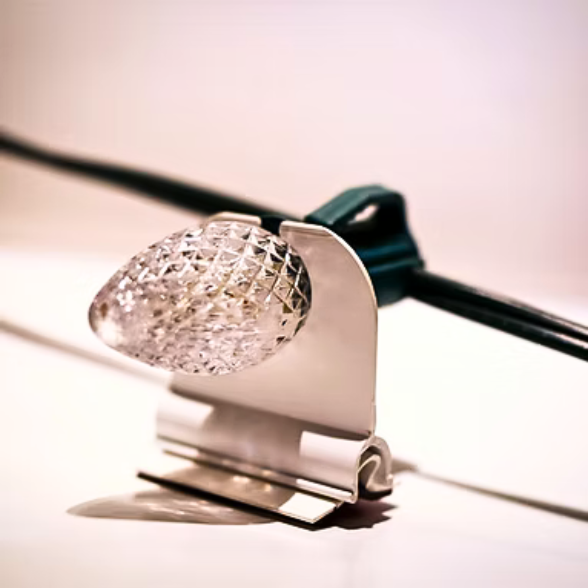 Clips - Lite Clip Strip (White or Brown)