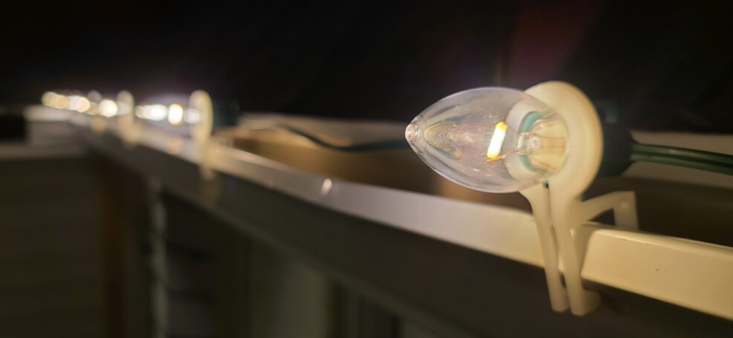Bulbs - C9 Minleon Transparent Smooth Filament LED Bulb